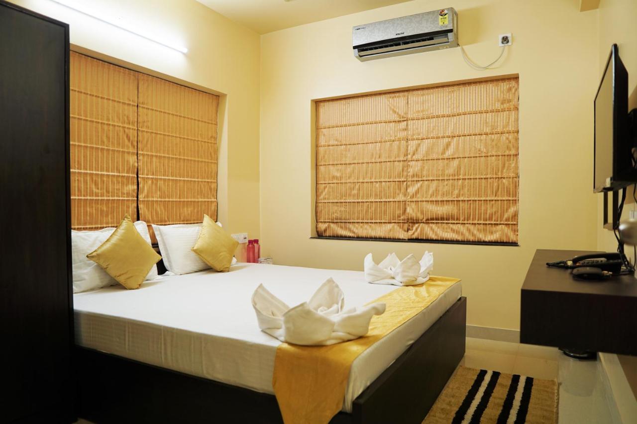 Rama Golden Root New Town Hotel Kolkata Exterior photo